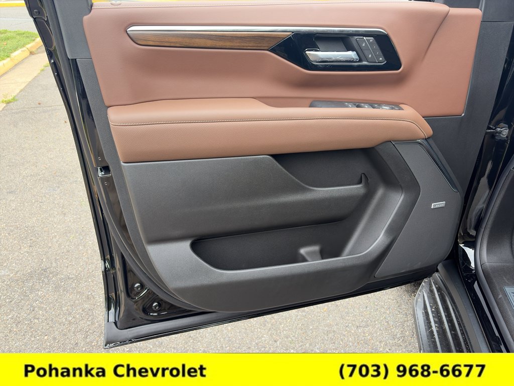 New 2026 Chevrolet Suburban High Country AWD/4WD image 21
