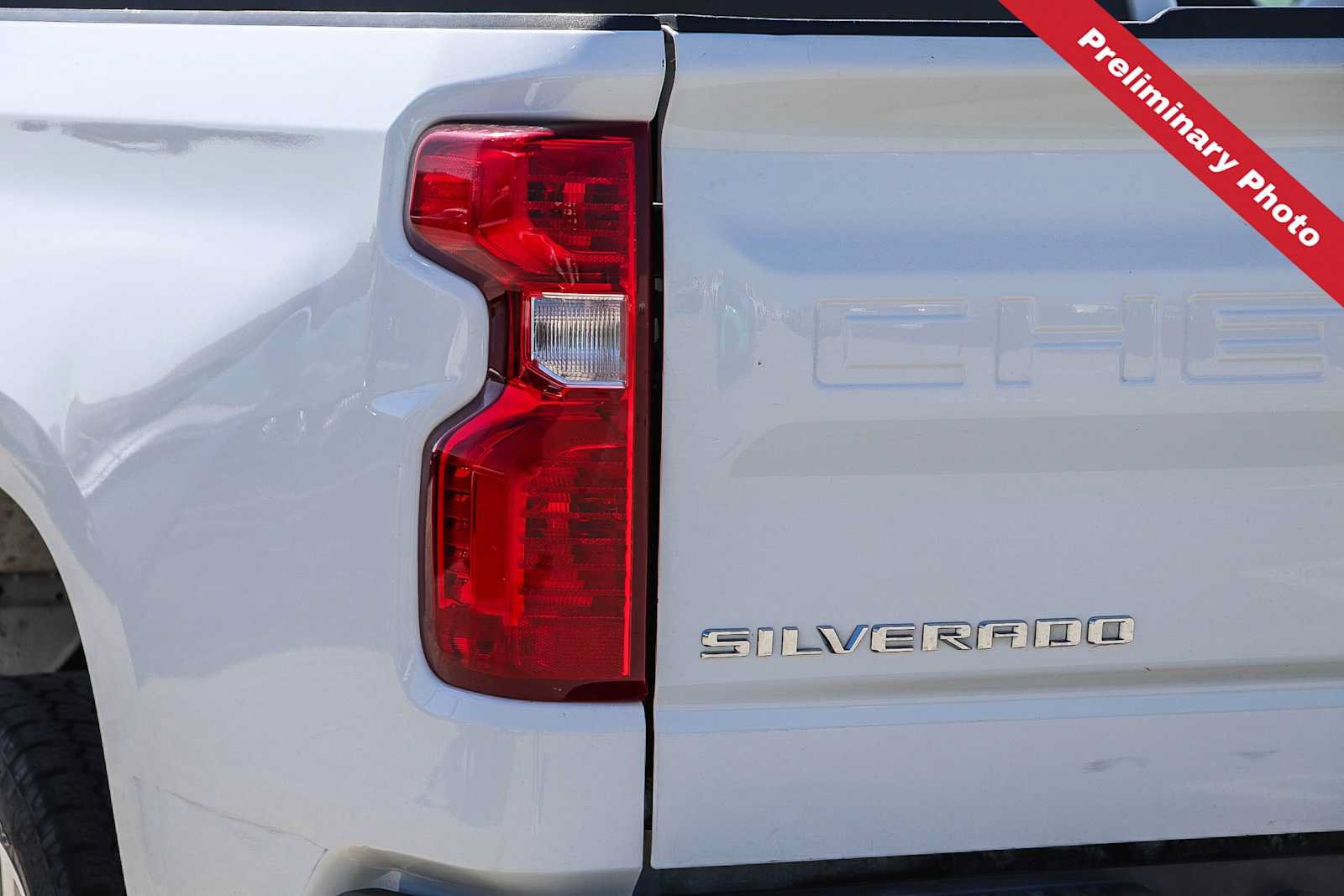 Used 2022 Chevrolet Silverado 1500 Custom RWD image 9