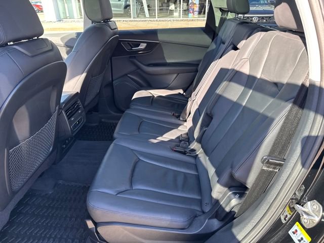 Used 2023 Audi Q7 3.0T Premium w/ Convenience Package image 33