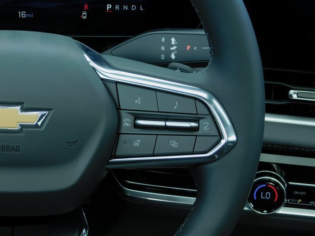 Used 2025 Chevrolet Equinox LT w/ Convenience Package II image 16