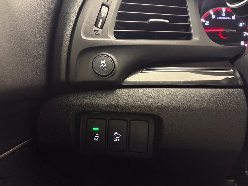 Used 2019 Acura ILX w/ Technology Plus & A-SPEC FWD image 32