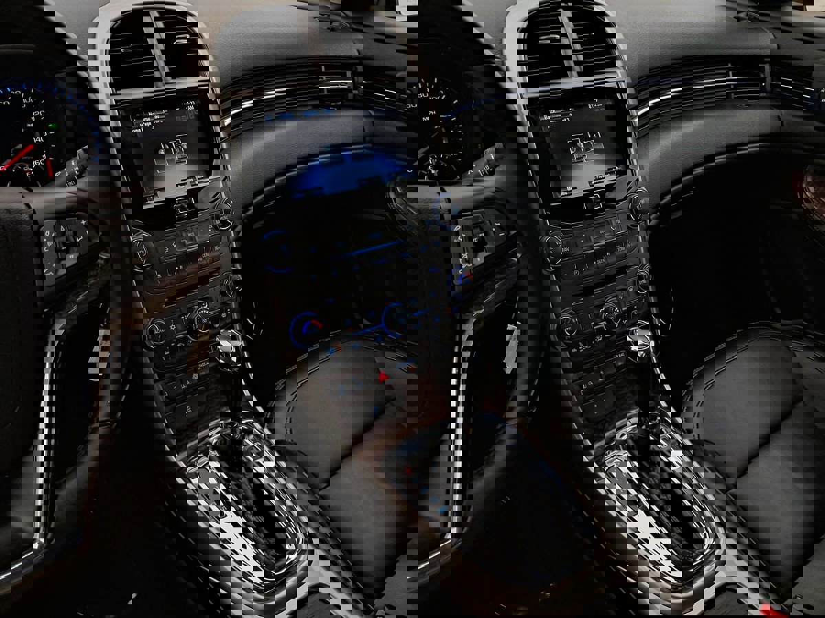 Used 2013 Chevrolet Malibu LTZ image 12