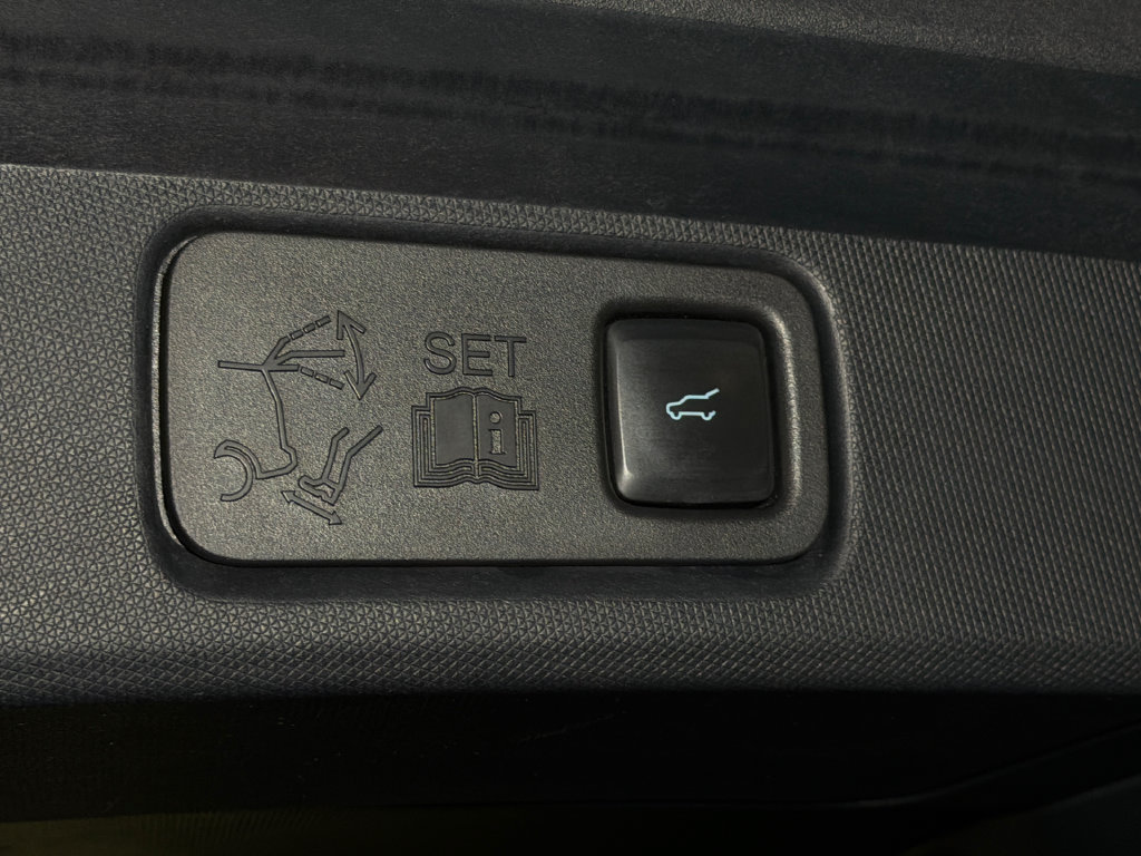 Used 2022 Ford Mustang Mach-E GT AWD/4WD image 7
