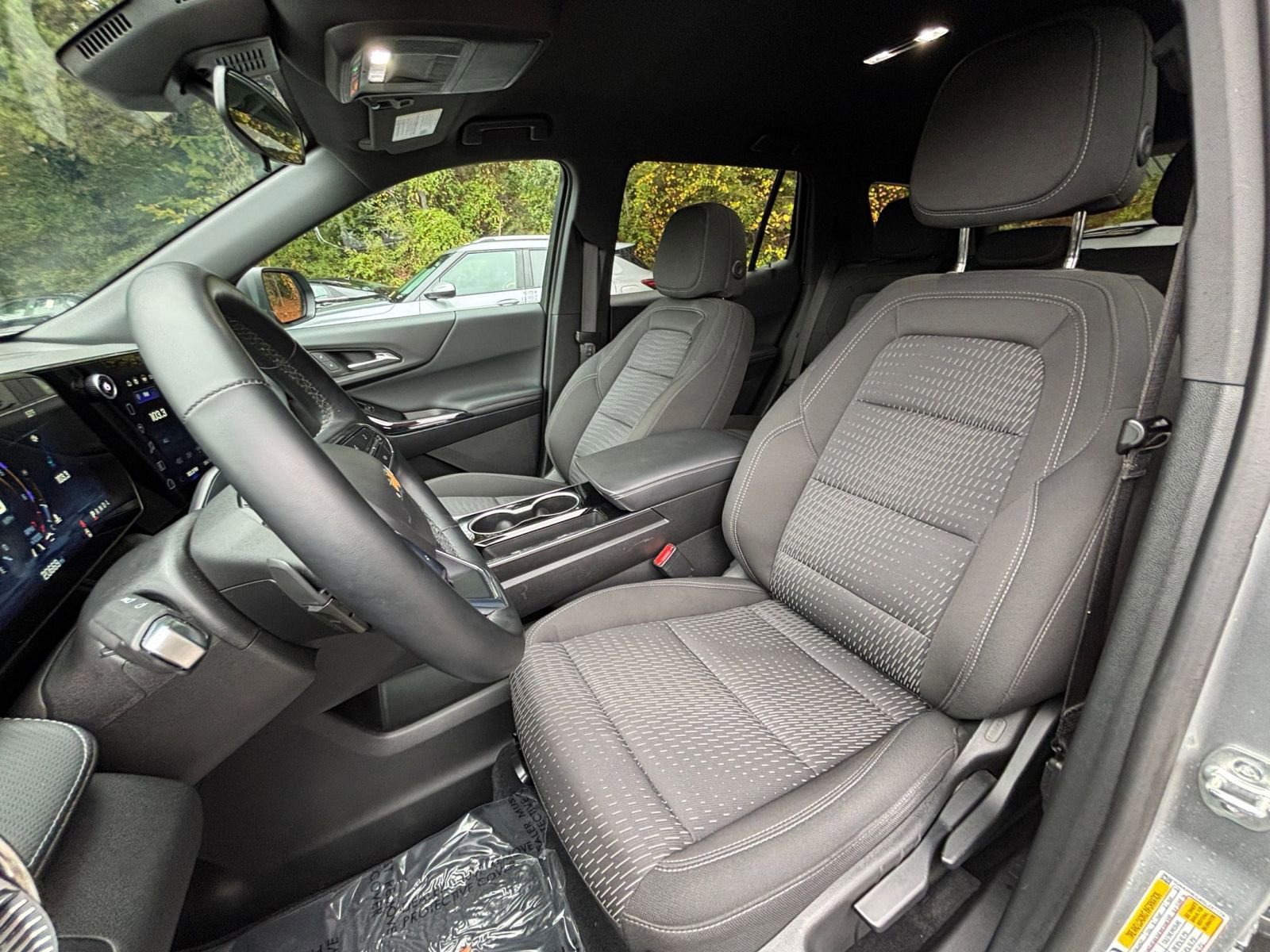 Used 2025 Chevrolet Equinox LT image 36