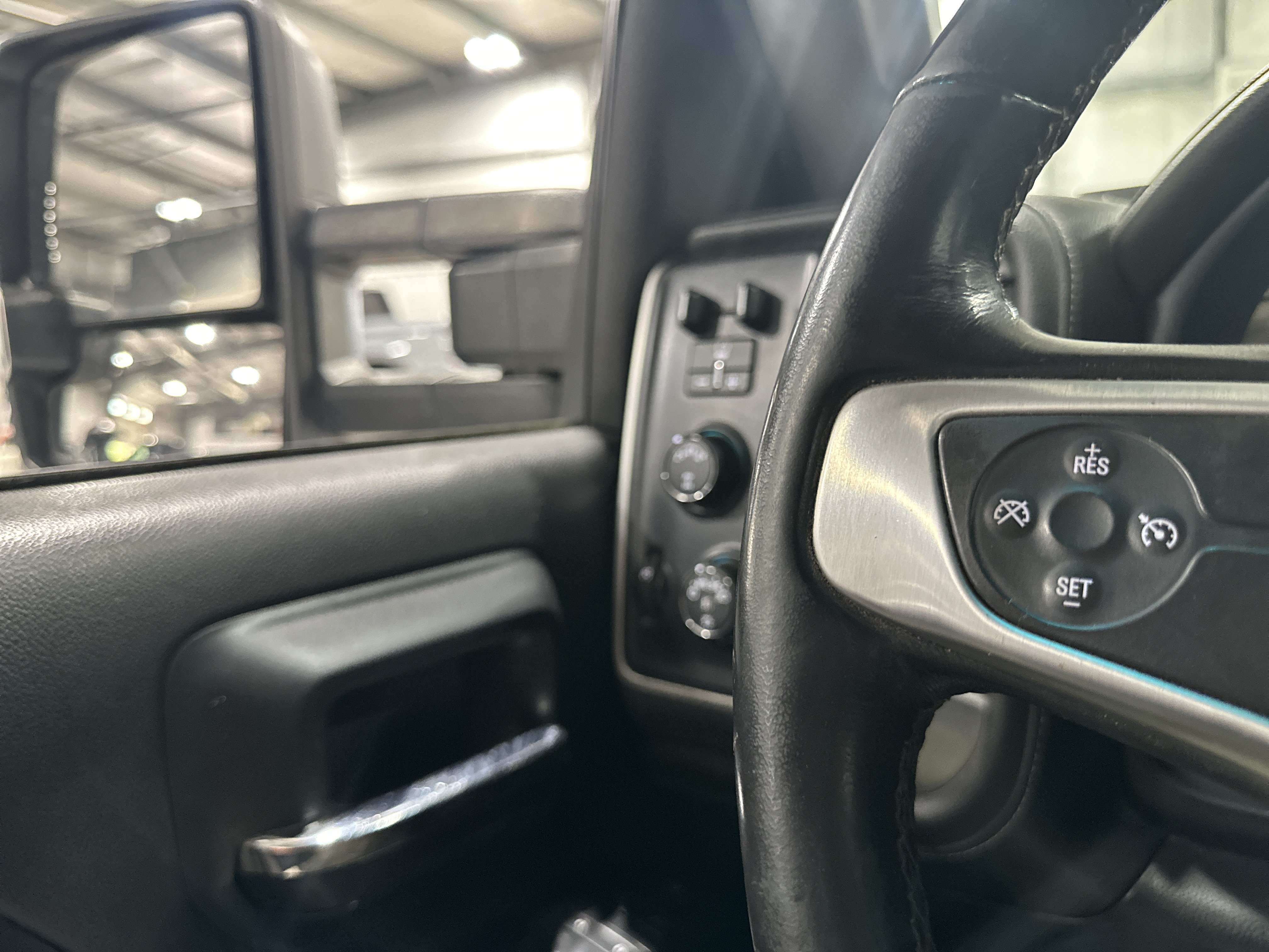 Used 2017 GMC Sierra 2500 SLE w/ HD SLE Preferred Plus Package AWD/4WD image 20