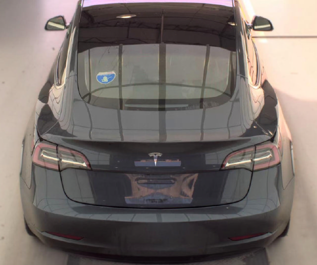 Used 2018 Tesla Model 3 Long Range RWD image 5