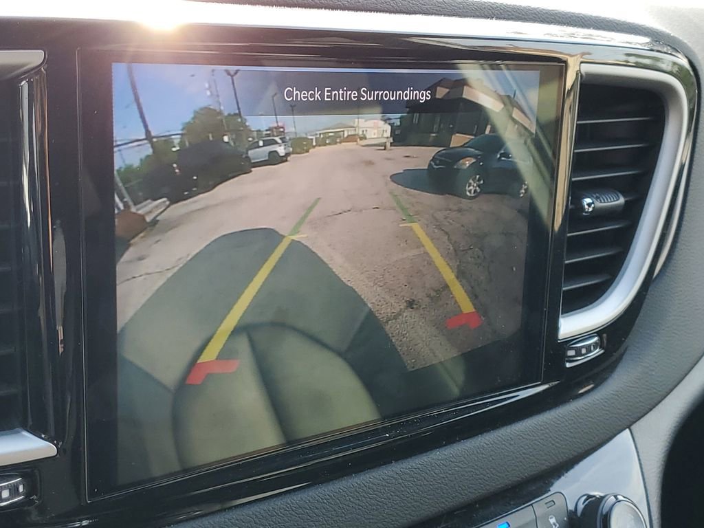 Used 2025 Chrysler Pacifica Select FWD image 33