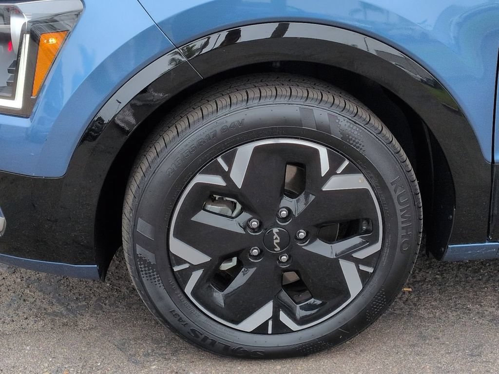 Certified 2023 Kia Niro Wind FWD image 34