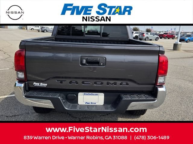 Used 2020 Toyota Tacoma SR5 RWD image 11