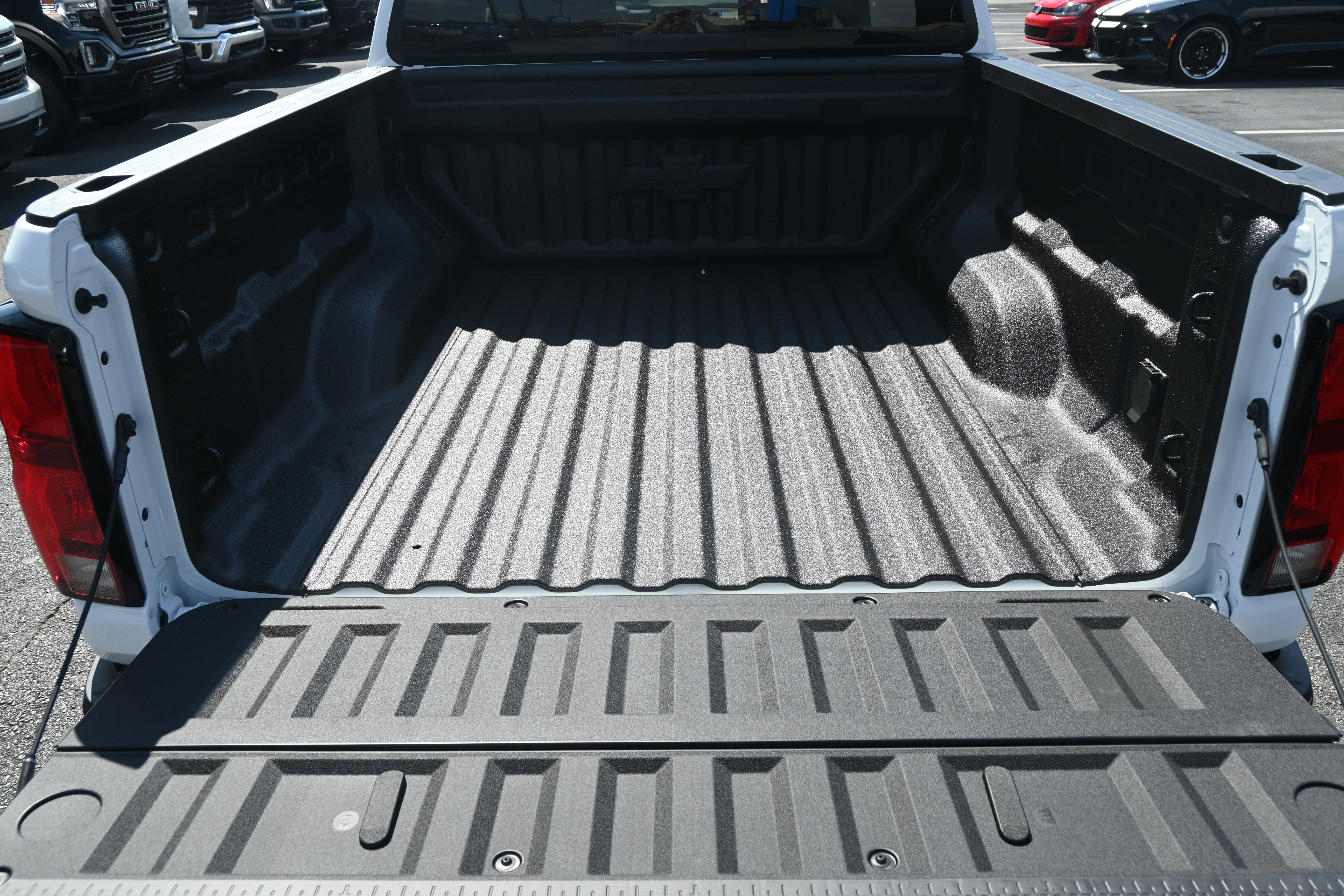 New 2026 Chevrolet Colorado ZR2 w/ Technology Package image 13