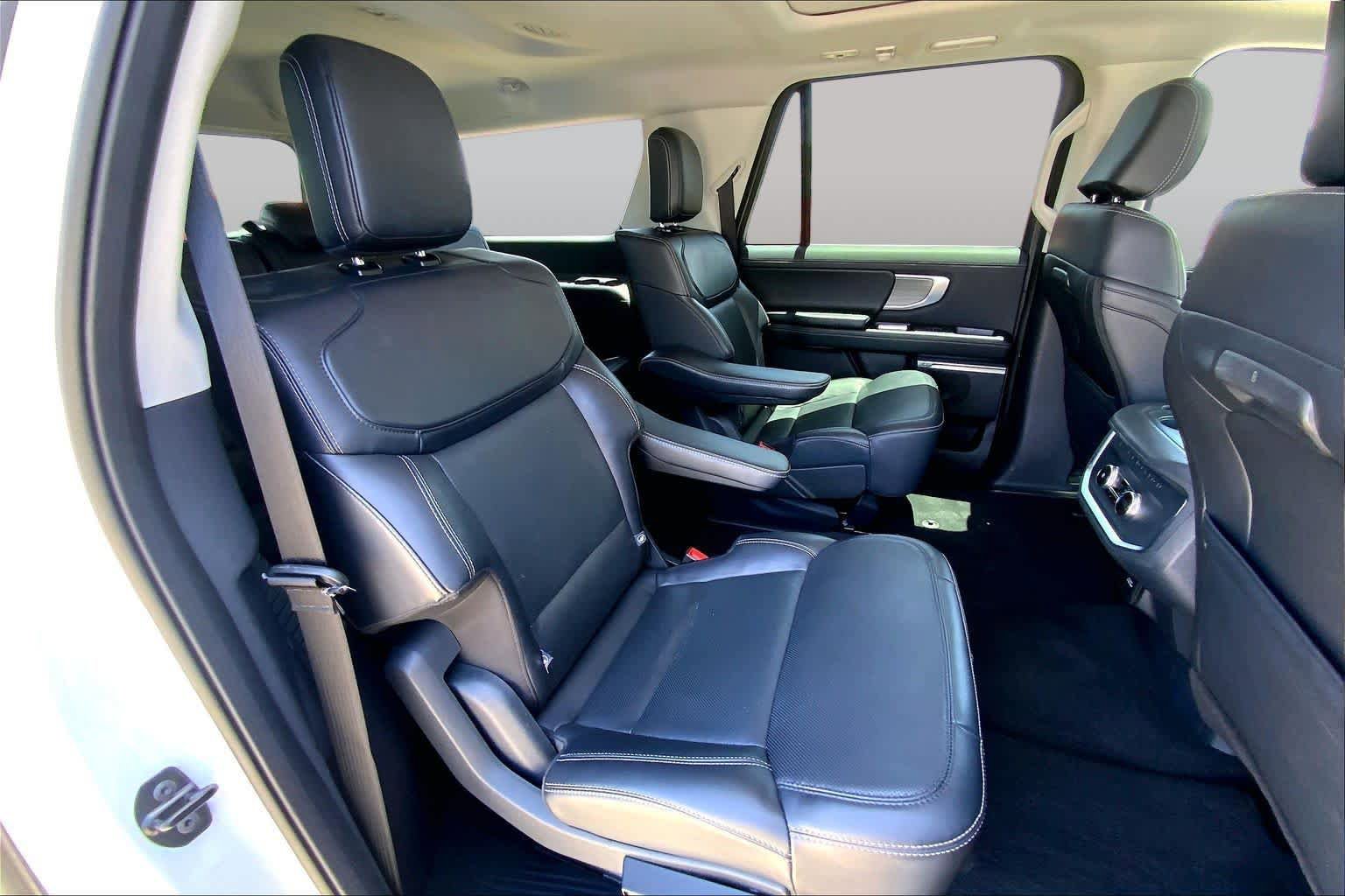 Used 2025 Ford Expedition Max Platinum AWD/4WD image 20