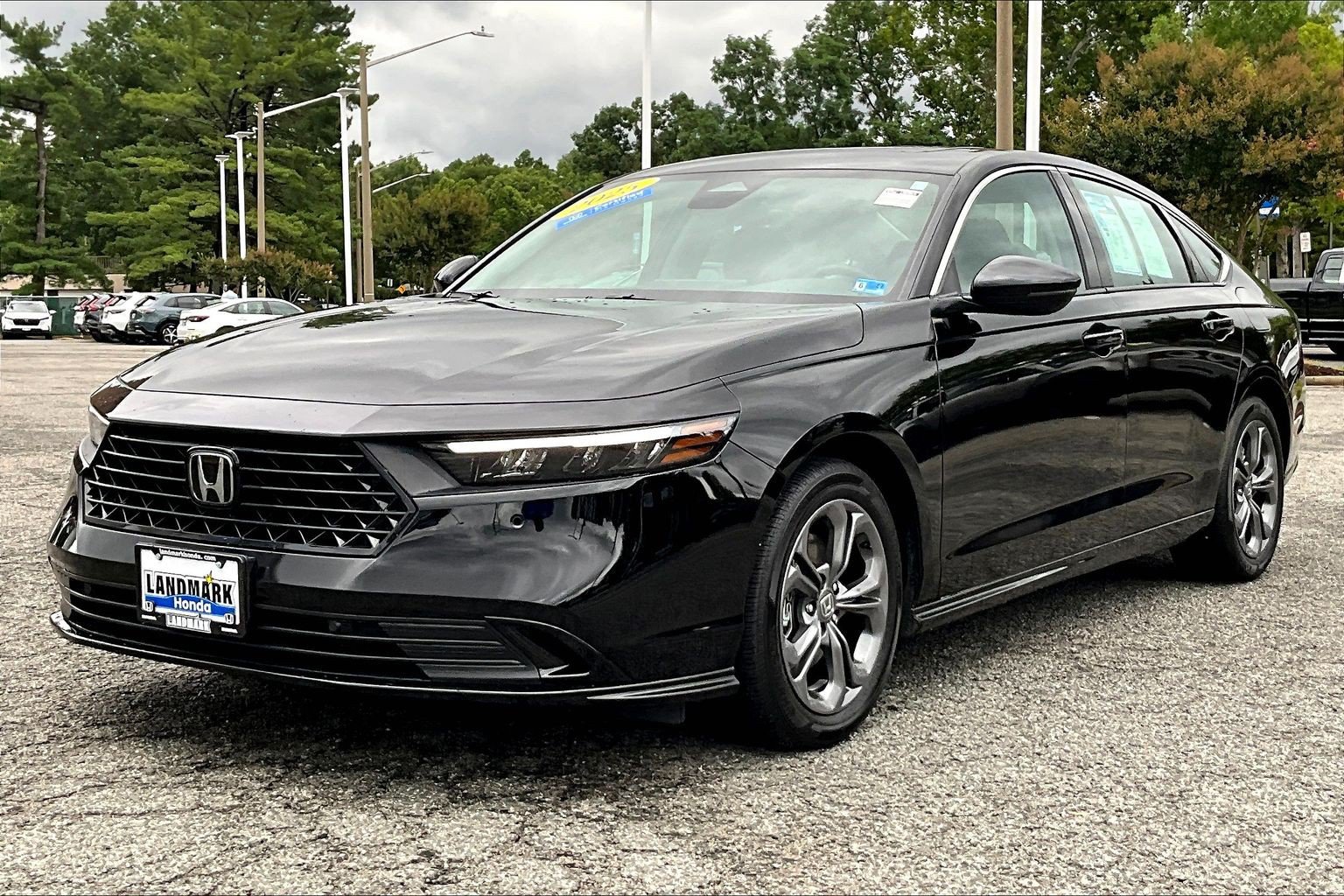 Certified 2025 Honda Accord EX-L image 1