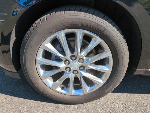 Used 2021 Buick Enclave Premium w/ Sun and Sites Package image 10