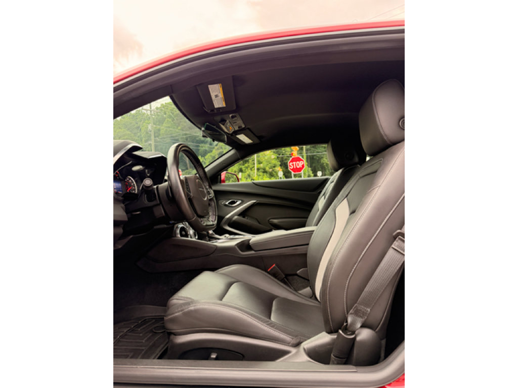 Used 2021 Chevrolet Camaro LT w/ Wild Cherry Design Package 1 RWD image 7