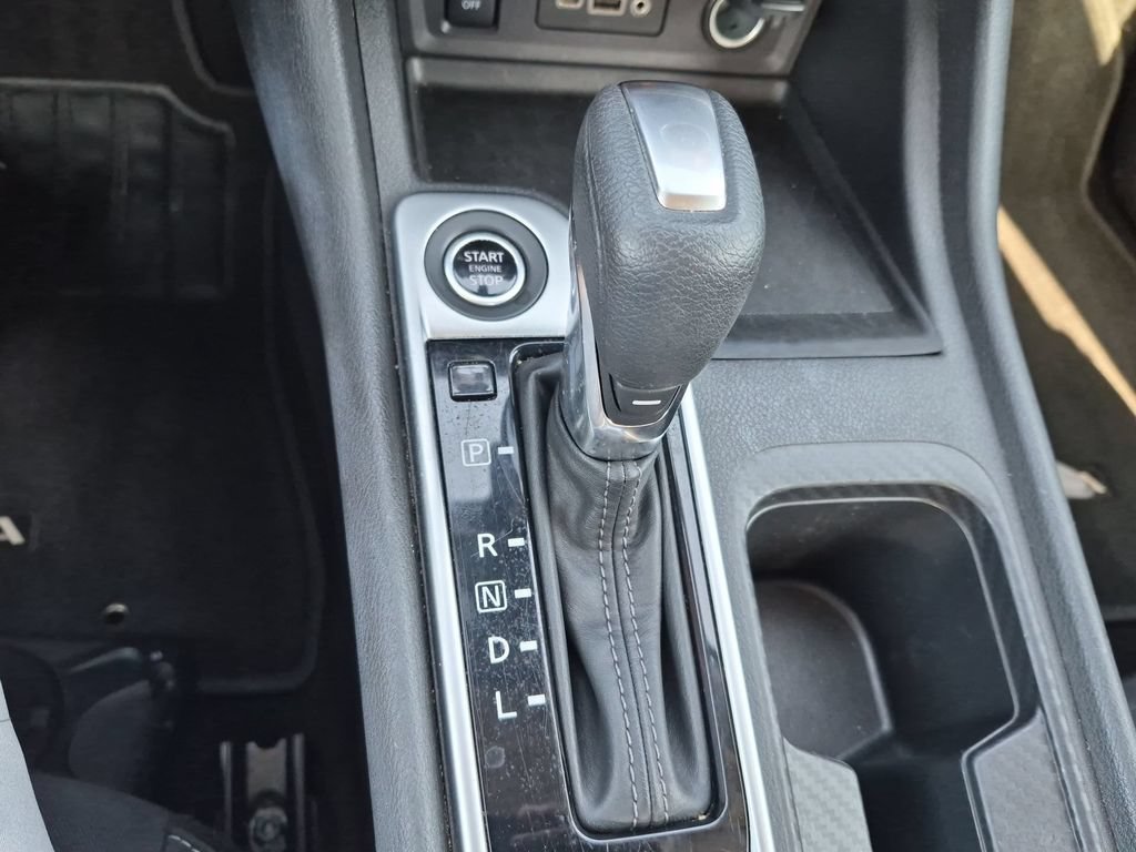 Used 2024 Nissan Sentra SV FWD image 19