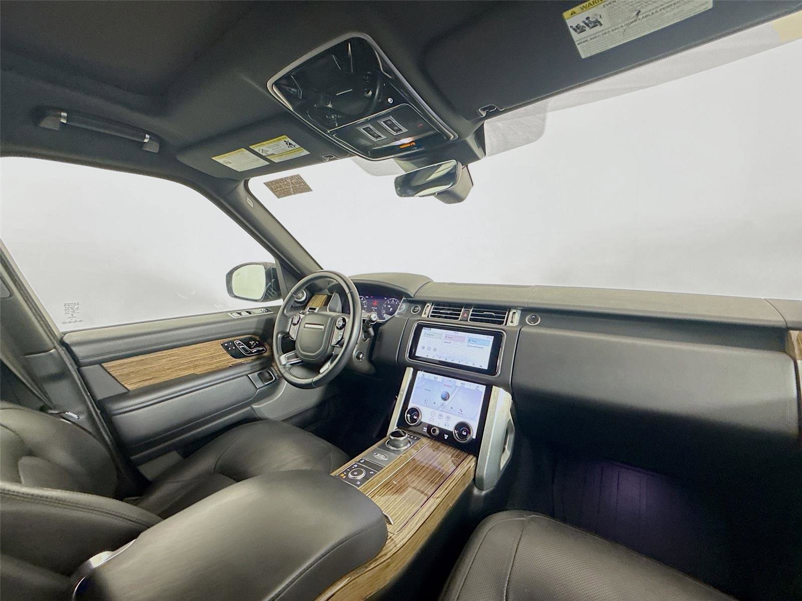 Used 2019 Land Rover Range Rover HSE image 19