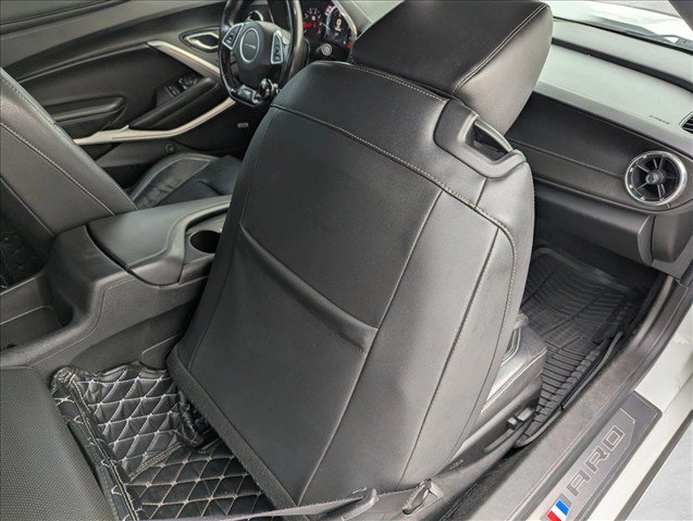 Used 2019 Chevrolet Camaro SS RWD image 28