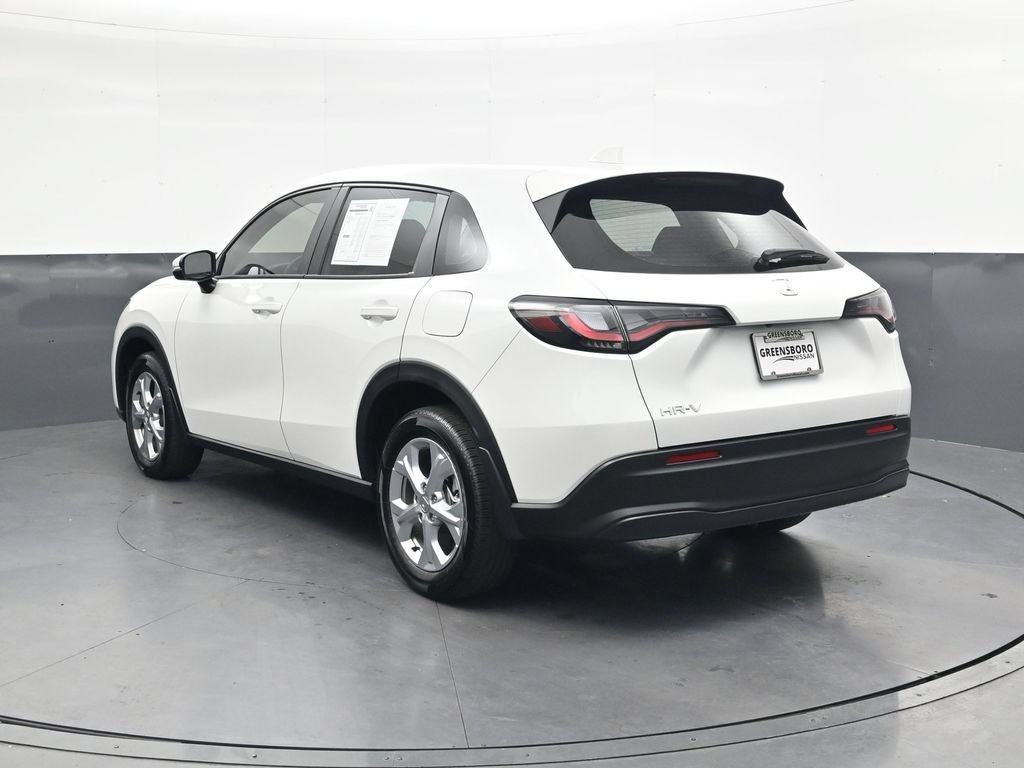 Used 2025 Honda HR-V LX image 8