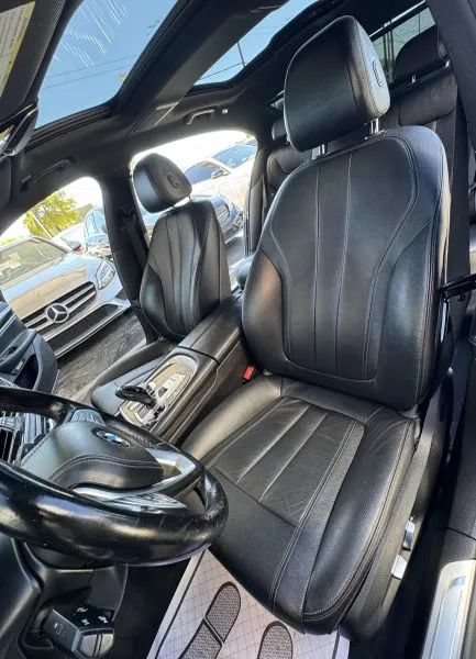 Used 2018 BMW 740i RWD image 19