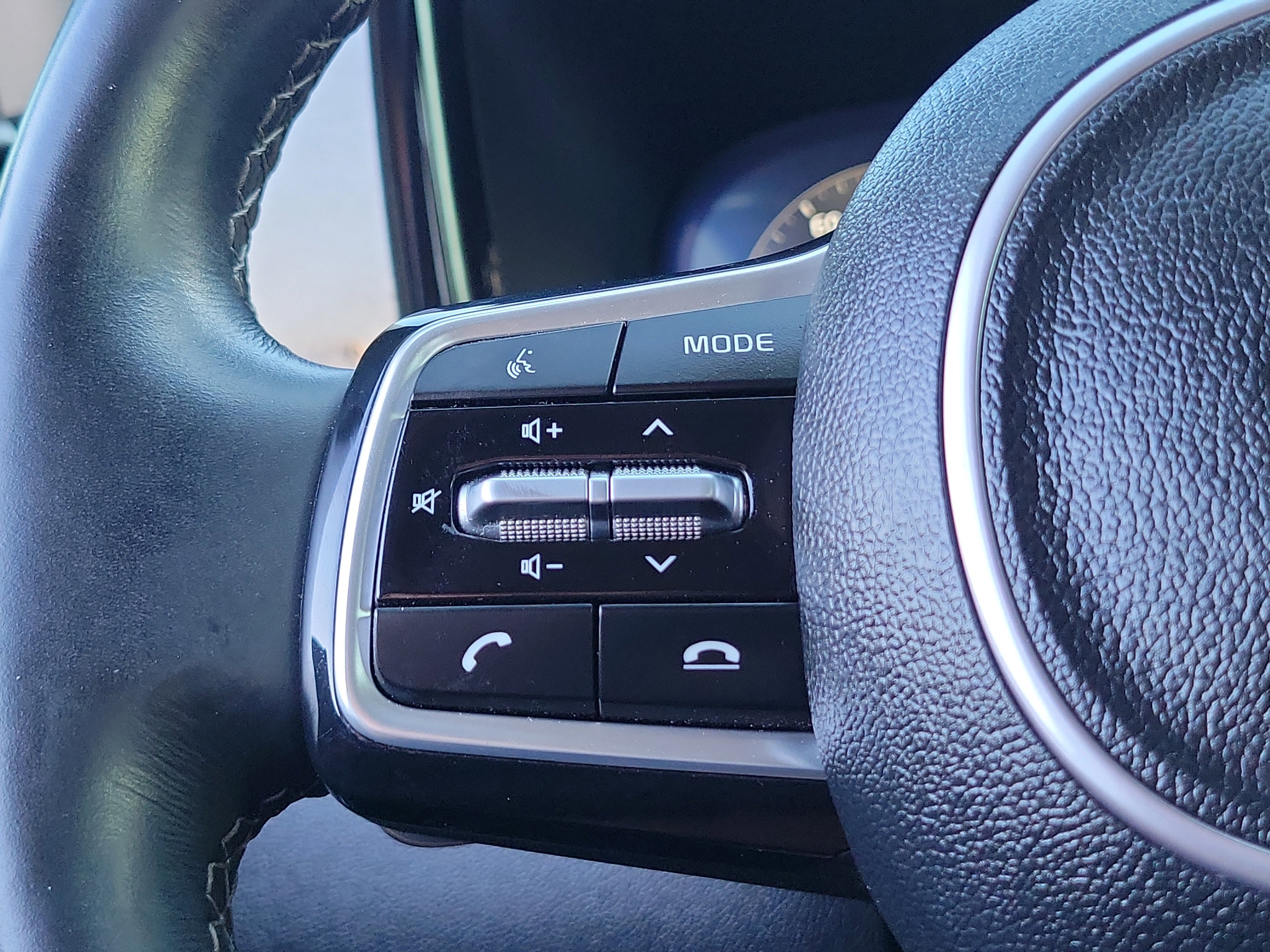 Used 2023 Kia Sorento SX Prestige image 29