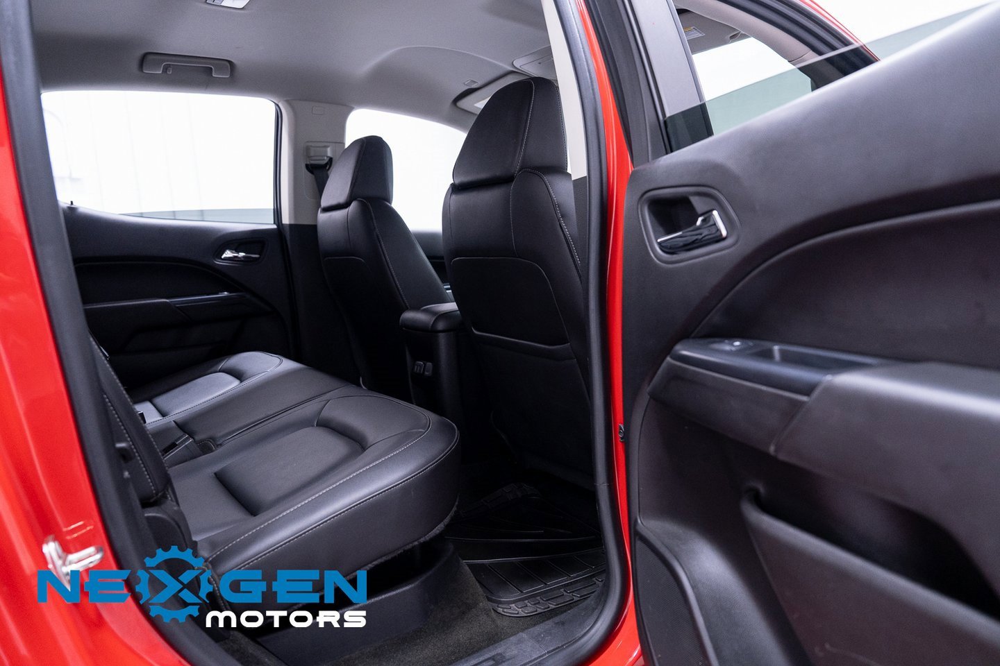 Used 2018 Chevrolet Colorado ZR2 image 40