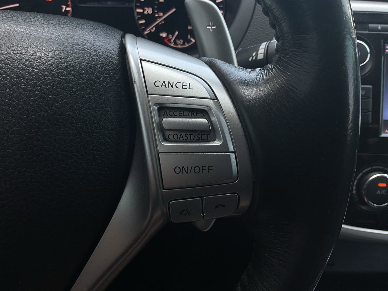 Used 2018 Nissan Altima 2.5 SR w/ SR Midnight Edition FWD image 31