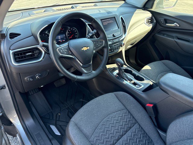 Used 2024 Chevrolet Equinox LT w/ LPO, Floor Liner Package FWD image 16