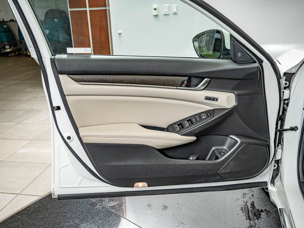 Used 2018 Honda Accord EX-L image 22