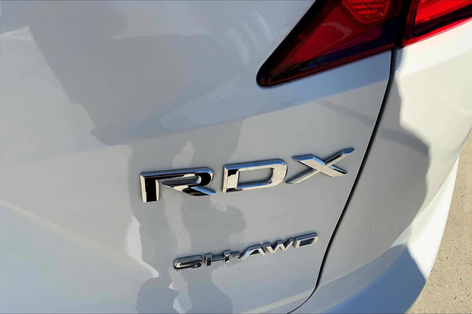 Used 2024 Acura RDX SH-AWD image 10