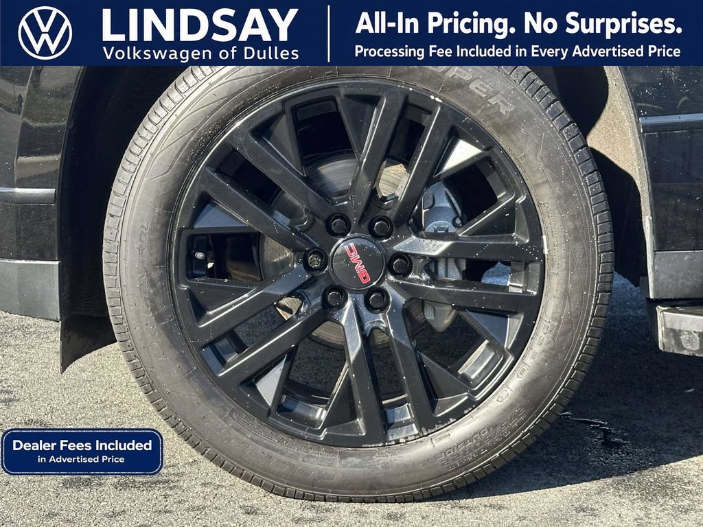 Used 2021 GMC Yukon Denali w/ Advanced Technology Package AWD/4WD image 8