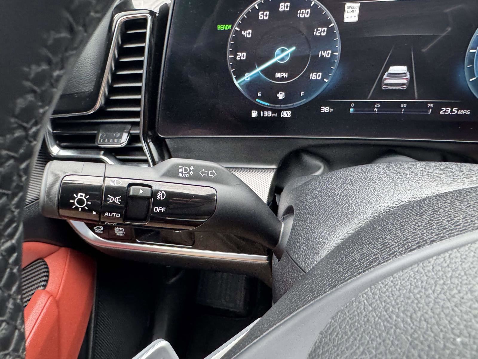 Used 2025 Kia Sportage SX Prestige image 30