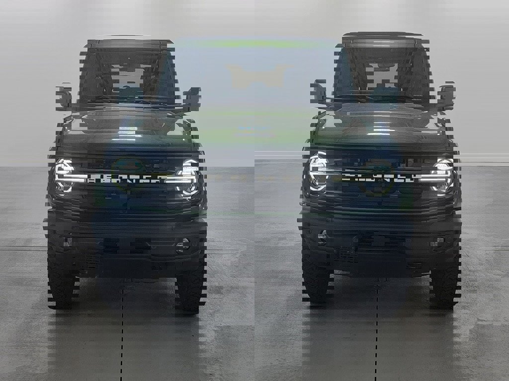 Used 2022 Ford Bronco Outer Banks image 3