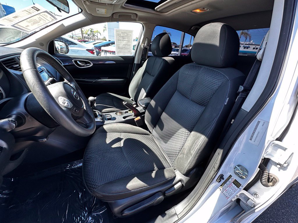 Used 2017 Nissan Sentra SR Turbo w/ SR Midnight Edition FWD image 22