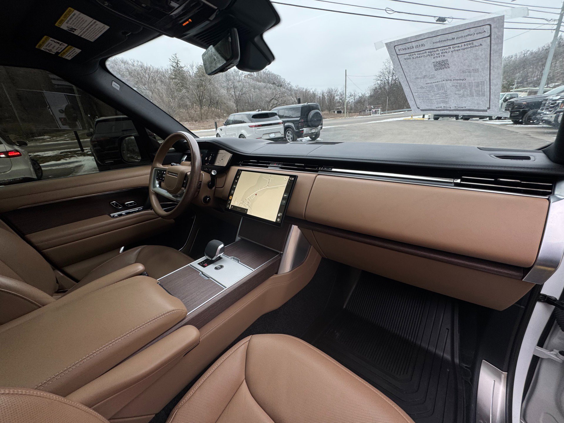 Used 2024 Land Rover Range Rover Long Wheelbase Autobiography image 21