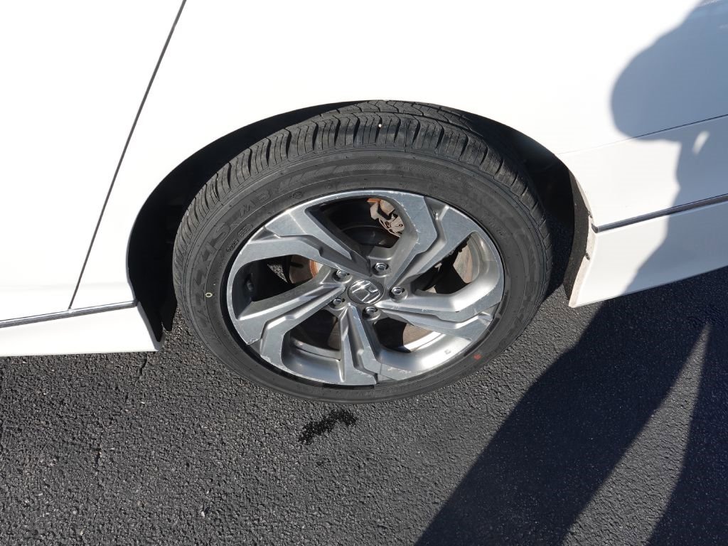 Used 2018 Honda Accord EX-L image 10