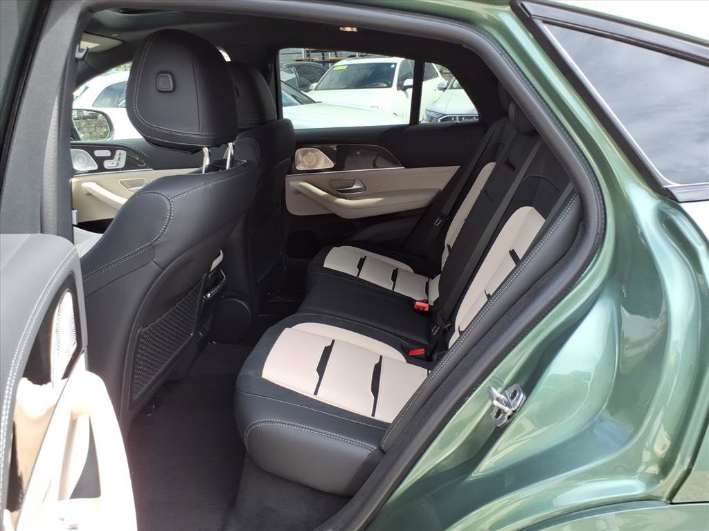 New 2026 Mercedes-Benz GLE 53 AMG 4MATIC Coupe image 12