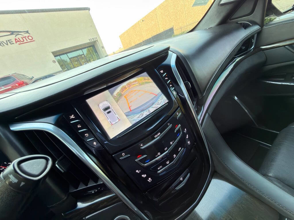Used 2016 Cadillac Escalade ESV Platinum AWD/4WD image 35