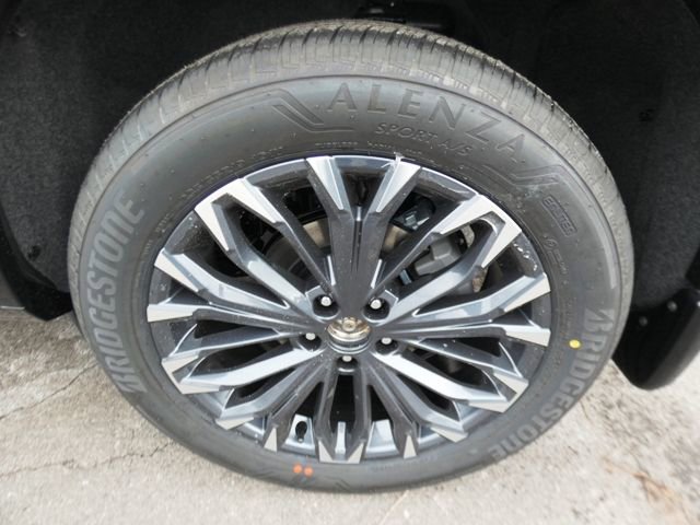 New 2026 Nissan Rogue Platinum w/ Tech Package AWD/4WD image 9