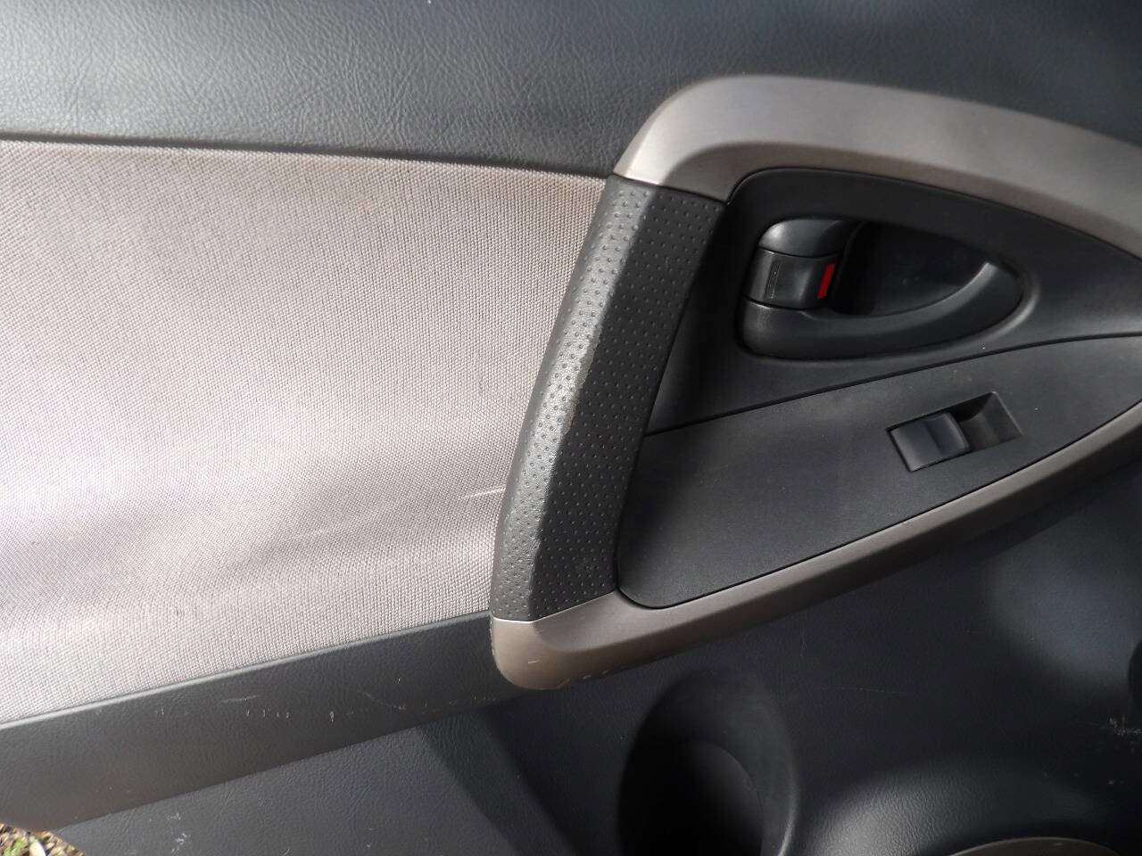 Used 2006 Toyota RAV4 2WD image 22