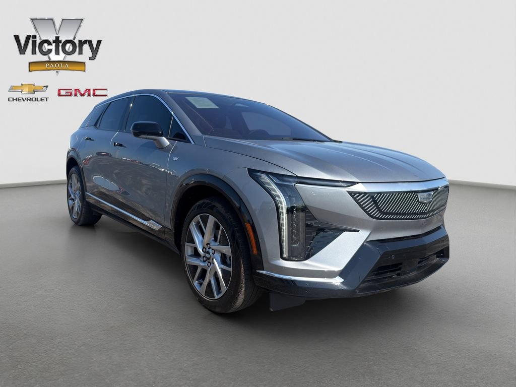 Used 2025 Cadillac Optiq Luxury 1 AWD/4WD image 8