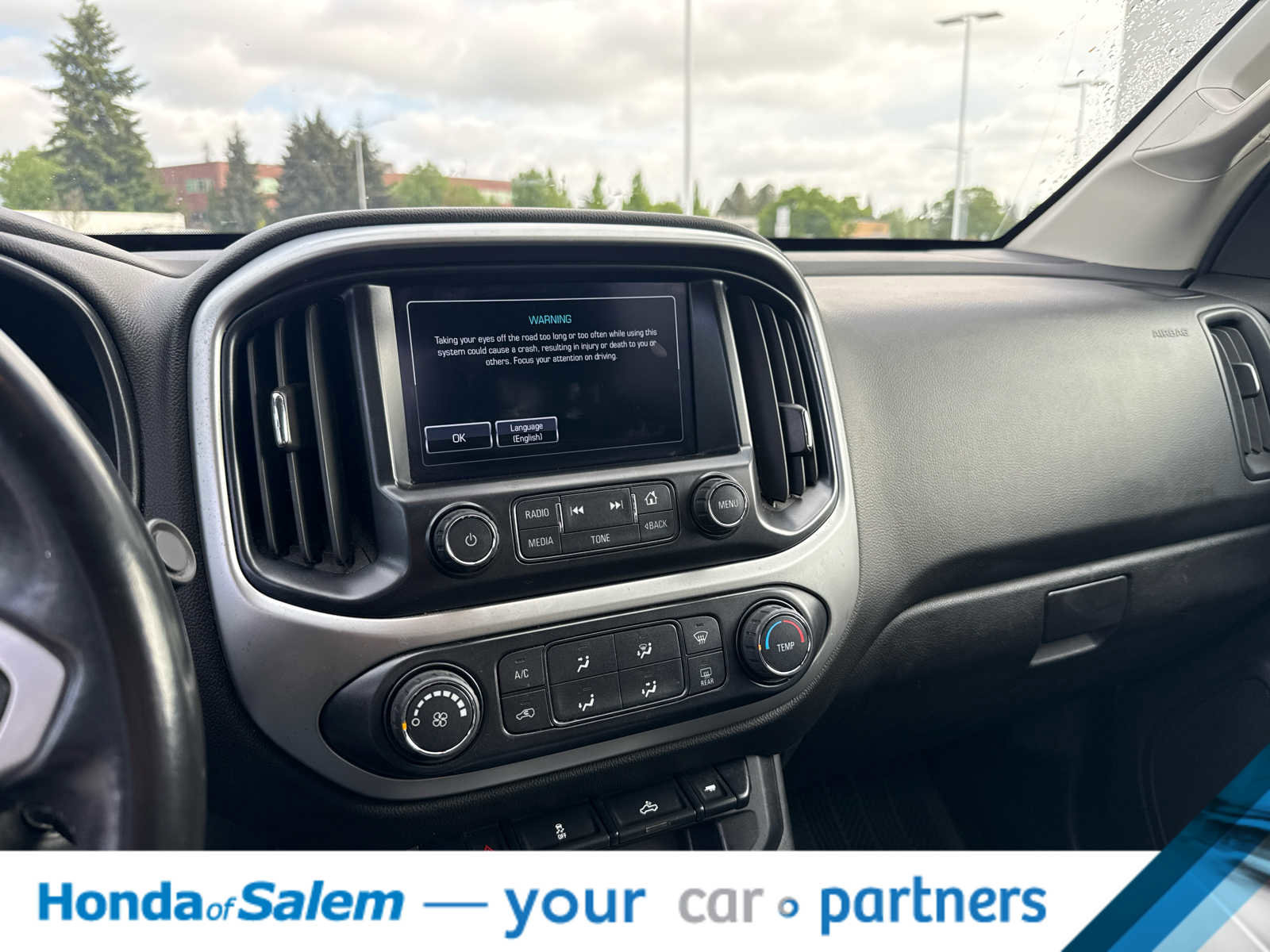 Used 2017 Chevrolet Colorado LT w/ LT Convenience Package AWD/4WD image 16