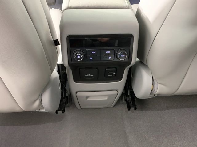 Used 2017 GMC Acadia SLT FWD image 35