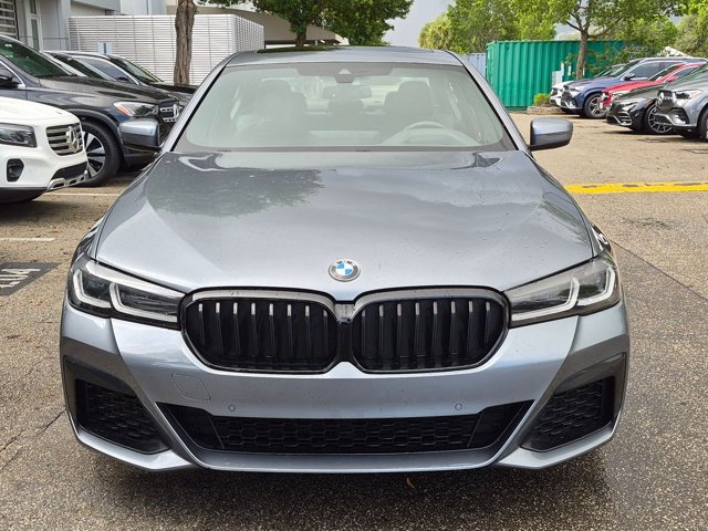 Used 2022 BMW 530i w/ M Sport Package RWD image 2