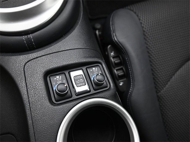 Used 2010 Nissan 370Z Touring image 25