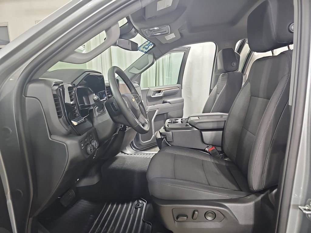 Certified 2025 Chevrolet Silverado 1500 LT image 18
