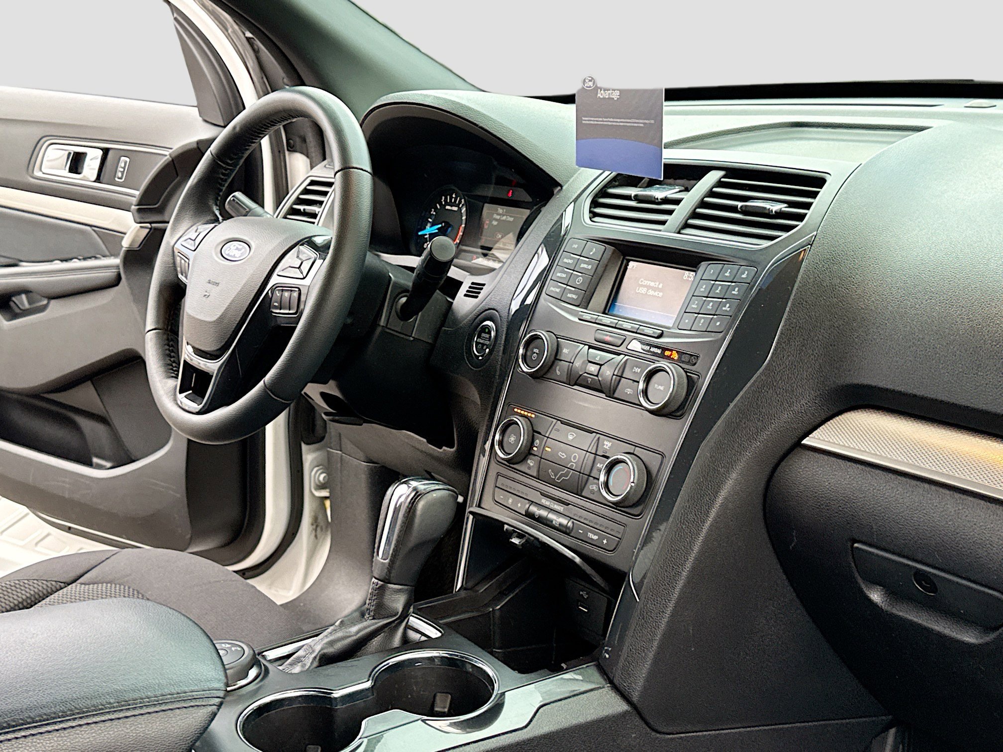 Certified 2018 Ford Explorer XLT image 5