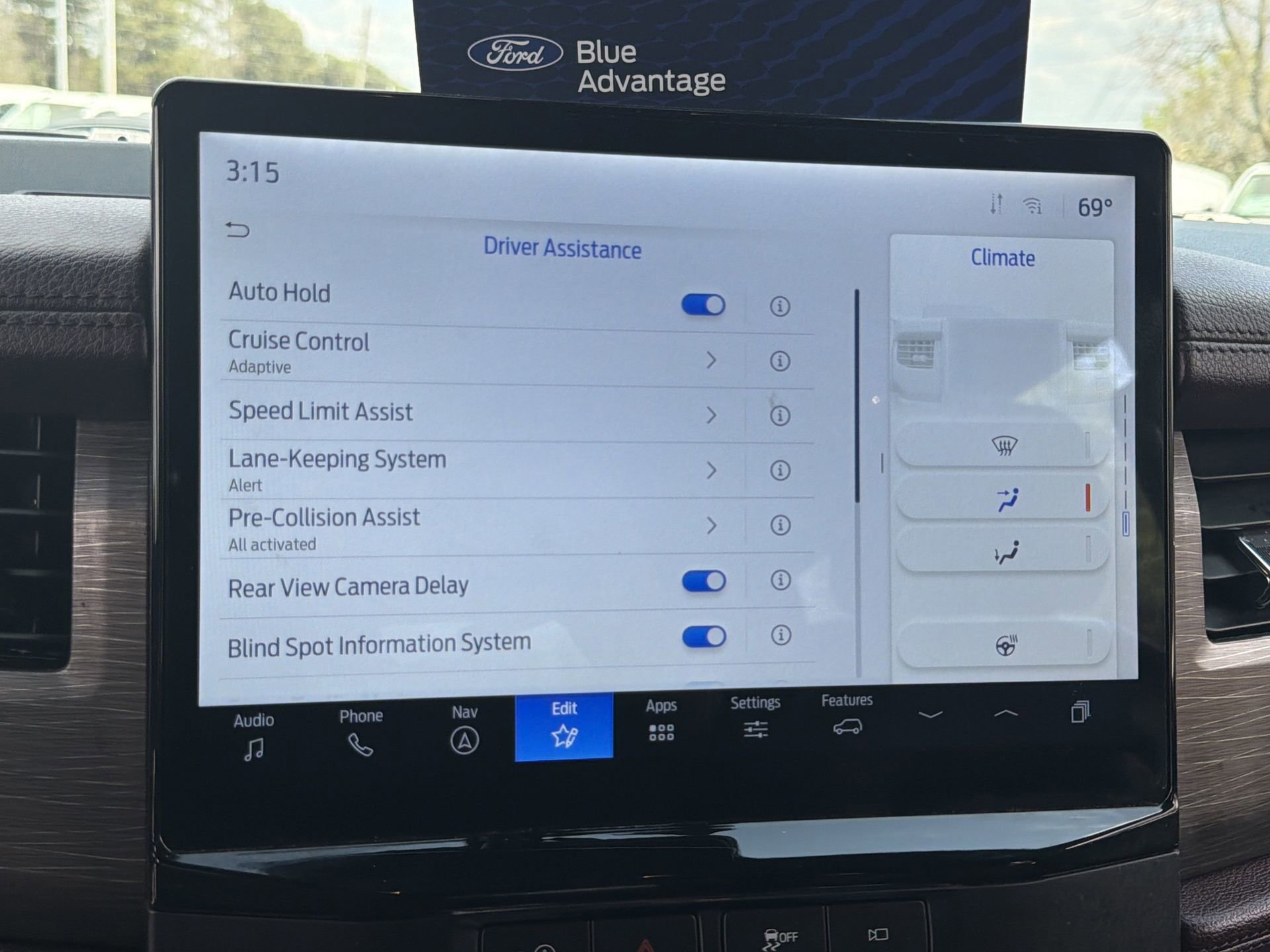 Certified 2024 Ford Expedition Limited image 8