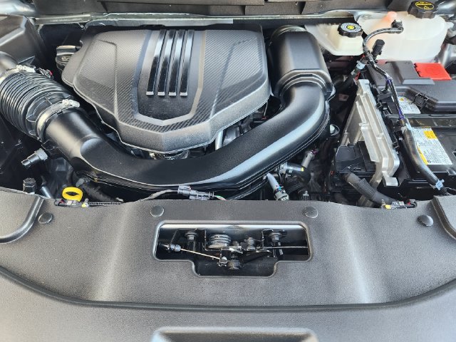 Used 2026 Chevrolet Traverse LT AWD/4WD image 32
