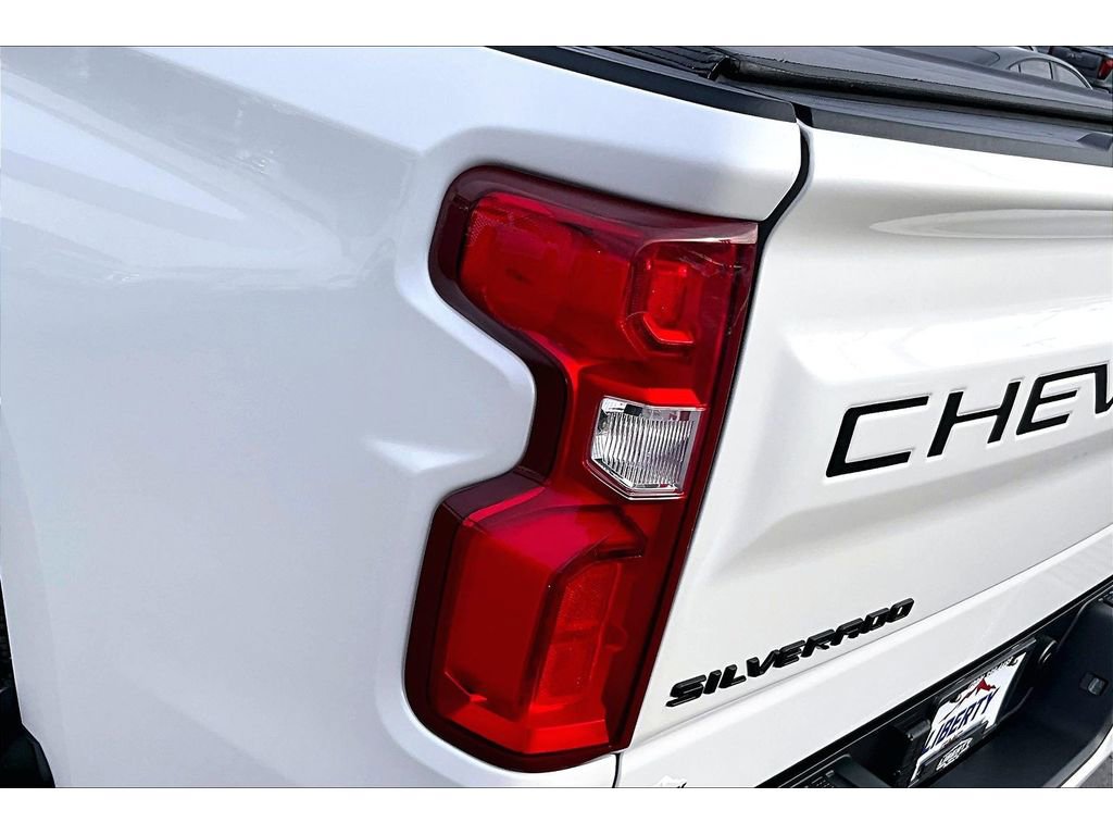 Used 2020 Chevrolet Silverado 1500 High Country w/ Technology Package image 21