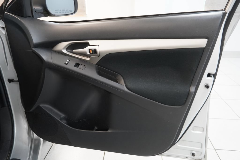 Used 2013 Toyota Matrix S w/ S Sport Pkg AWD/4WD image 30